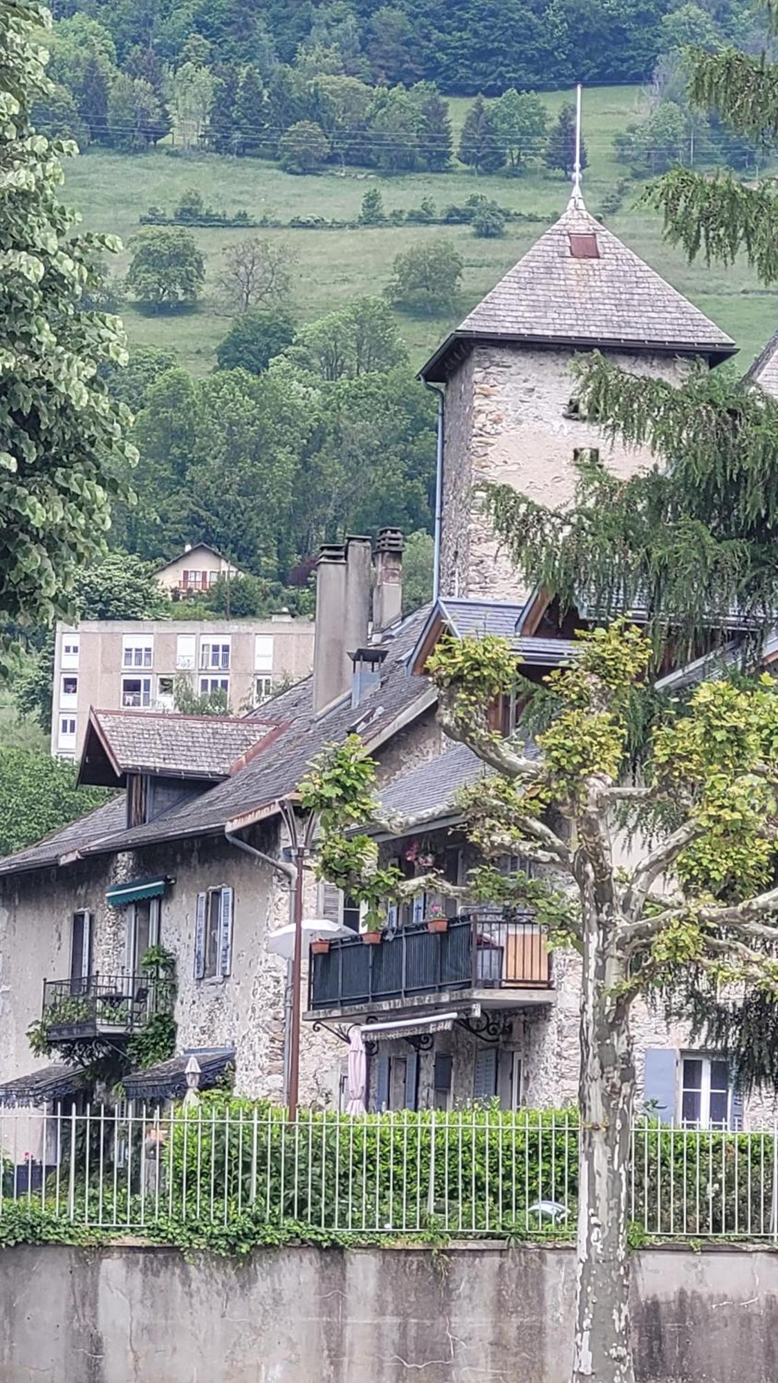 Maison De Sisi อูฌีน ภายนอก รูปภาพ